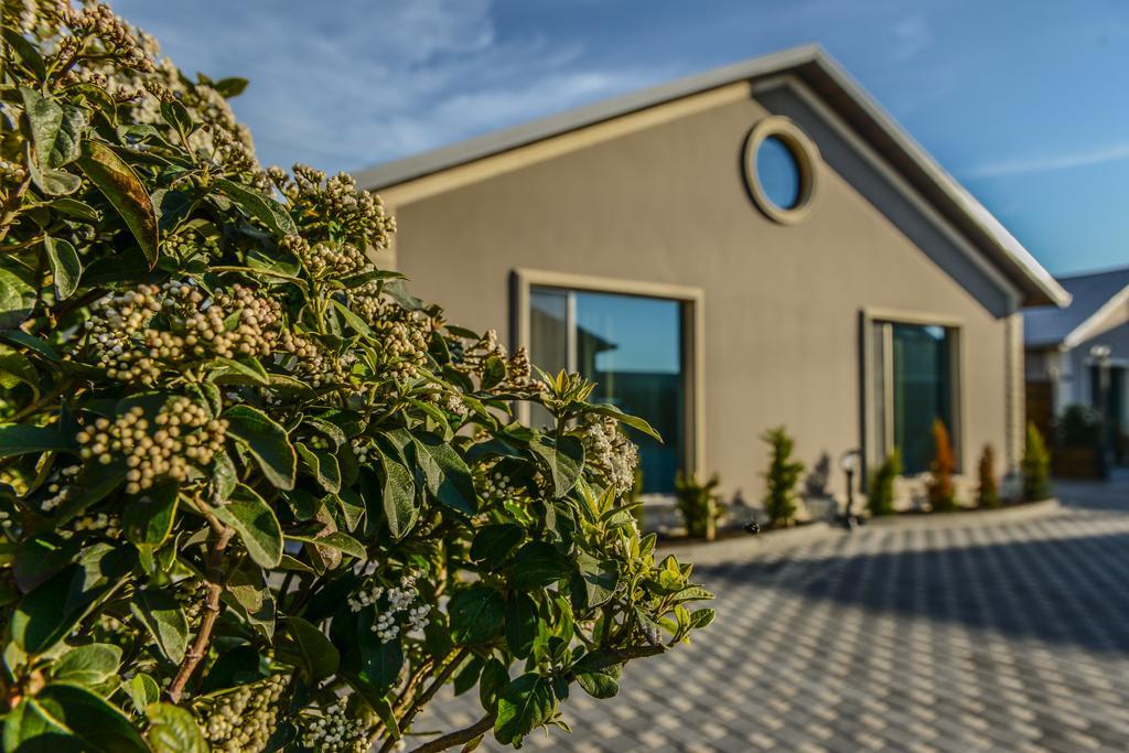 Armada Villa Hotel Zabrat Buitenkant foto